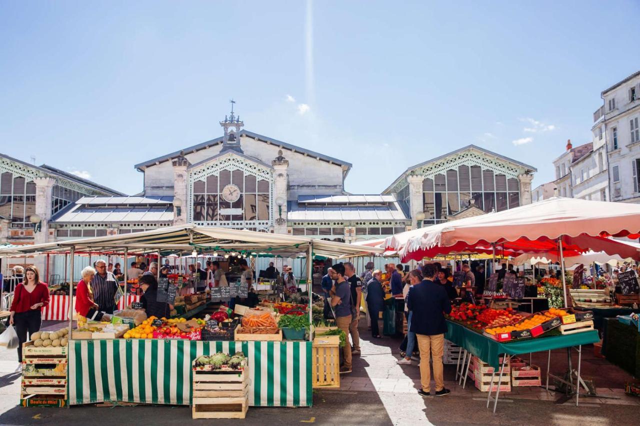 Charmant Cocon Iode Cosy Equipe, Baigne De Lumiere, Situe Au Coeur De La Rochelle A 1Min A Pied Du Marche Central Avec Tv Et Wifi Buitenkant foto