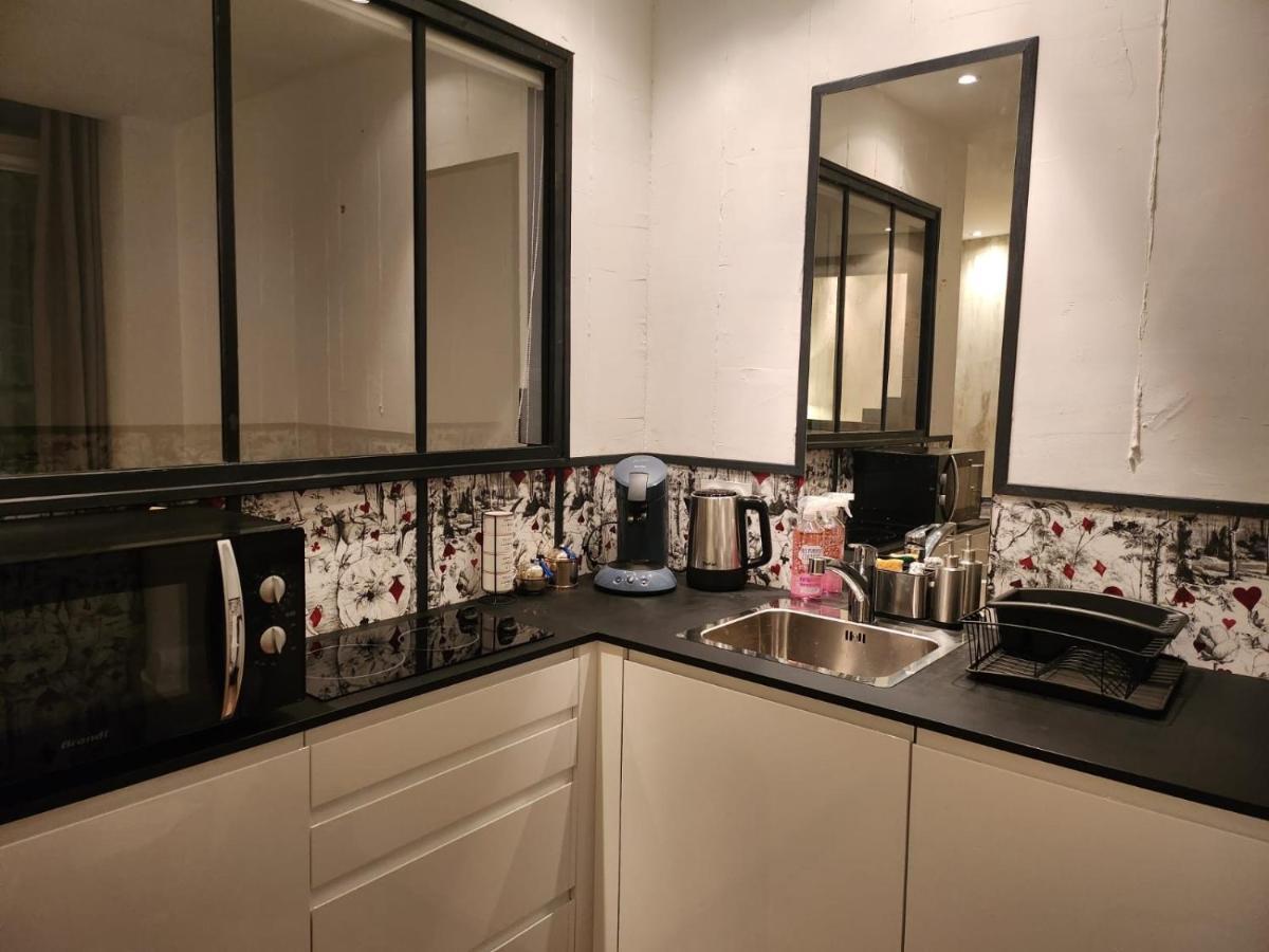 Charmant Cocon Iode Cosy Equipe, Baigne De Lumiere, Situe Au Coeur De La Rochelle A 1Min A Pied Du Marche Central Avec Tv Et Wifi Buitenkant foto